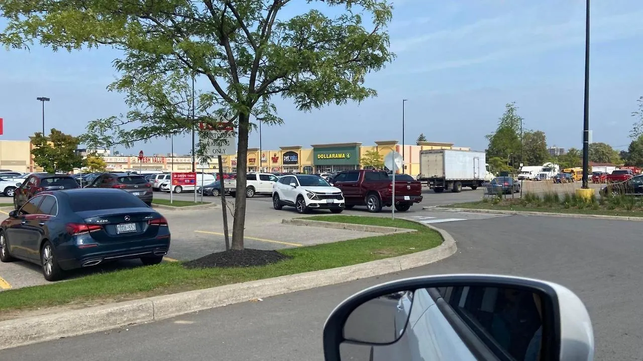 Apartment Spectacular 3 Bedroom 2 Wr House - Close To Airport Toronto Canada